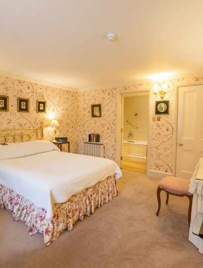 Small double courtroom at Hartwell Court Small double courtroom at Hartwell Court