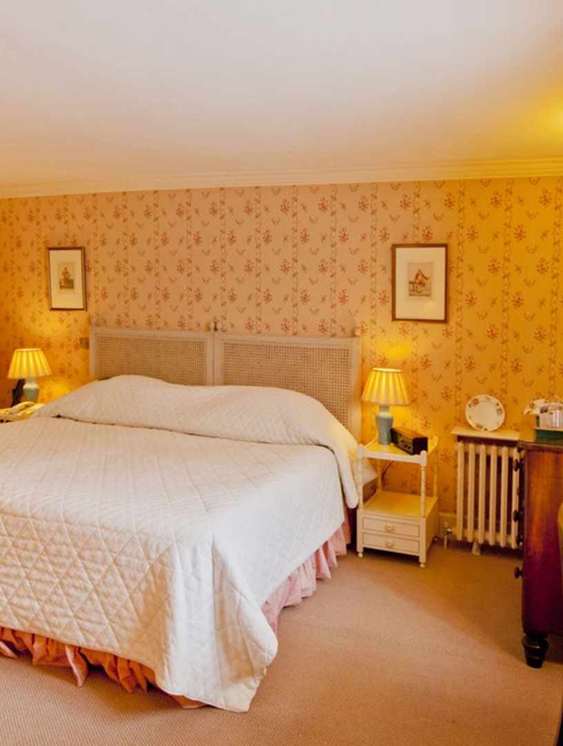 Classic Court bedroom at Hartwell Court Classic Court bedroom at Hartwell Court