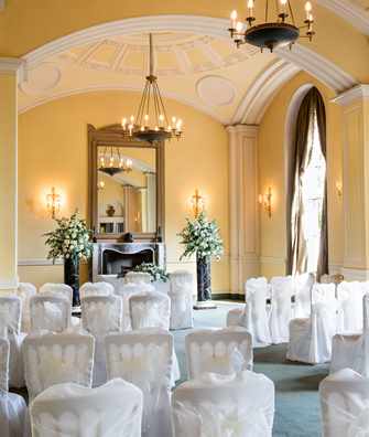 Country House Wedding Venue Hartwell Ayury Staging The Ceremony