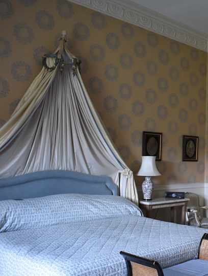 Lee Suite bedroom at Hartwell House