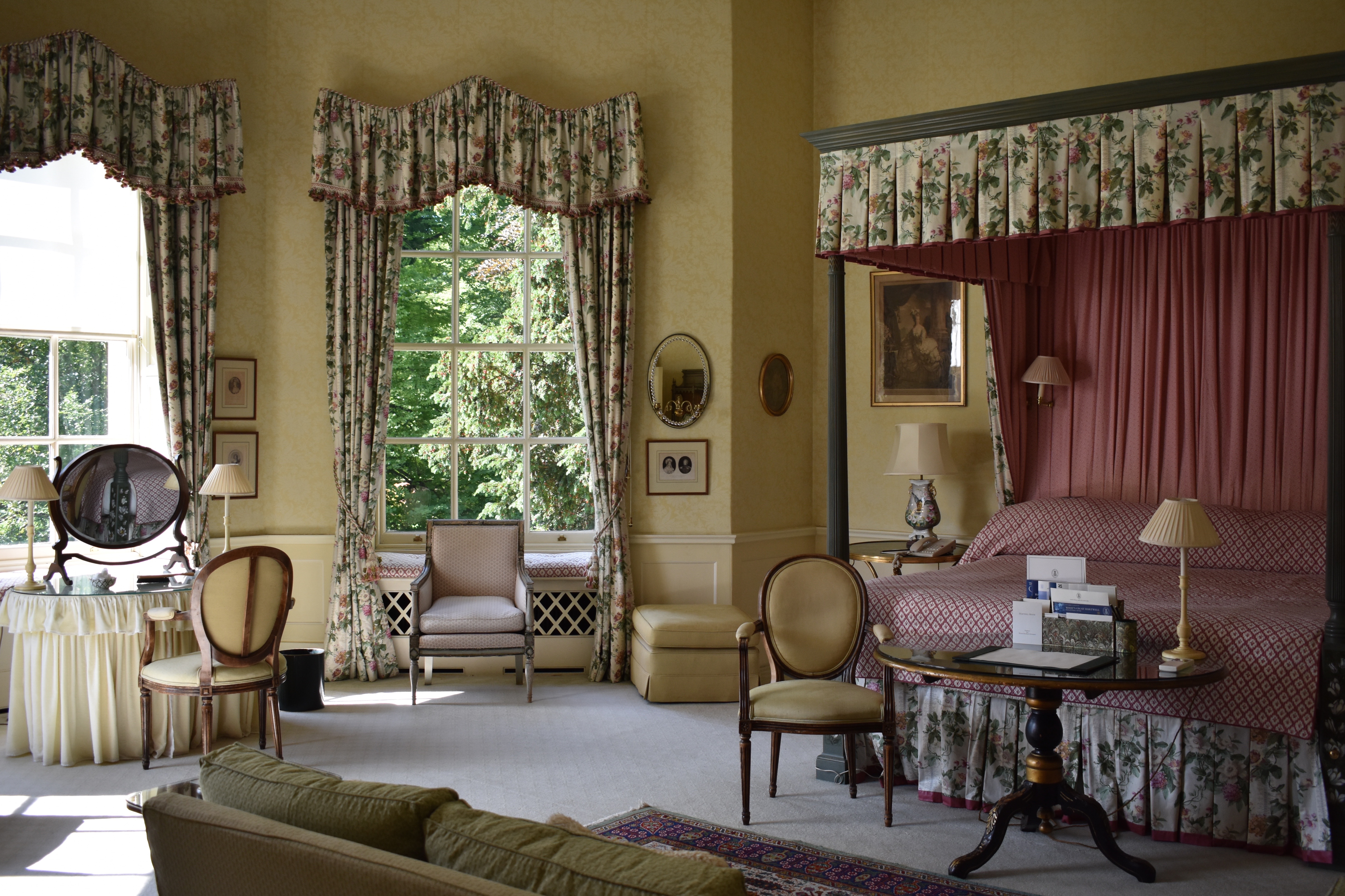 Royal Four Poster Room 18 in main house at Hartwell